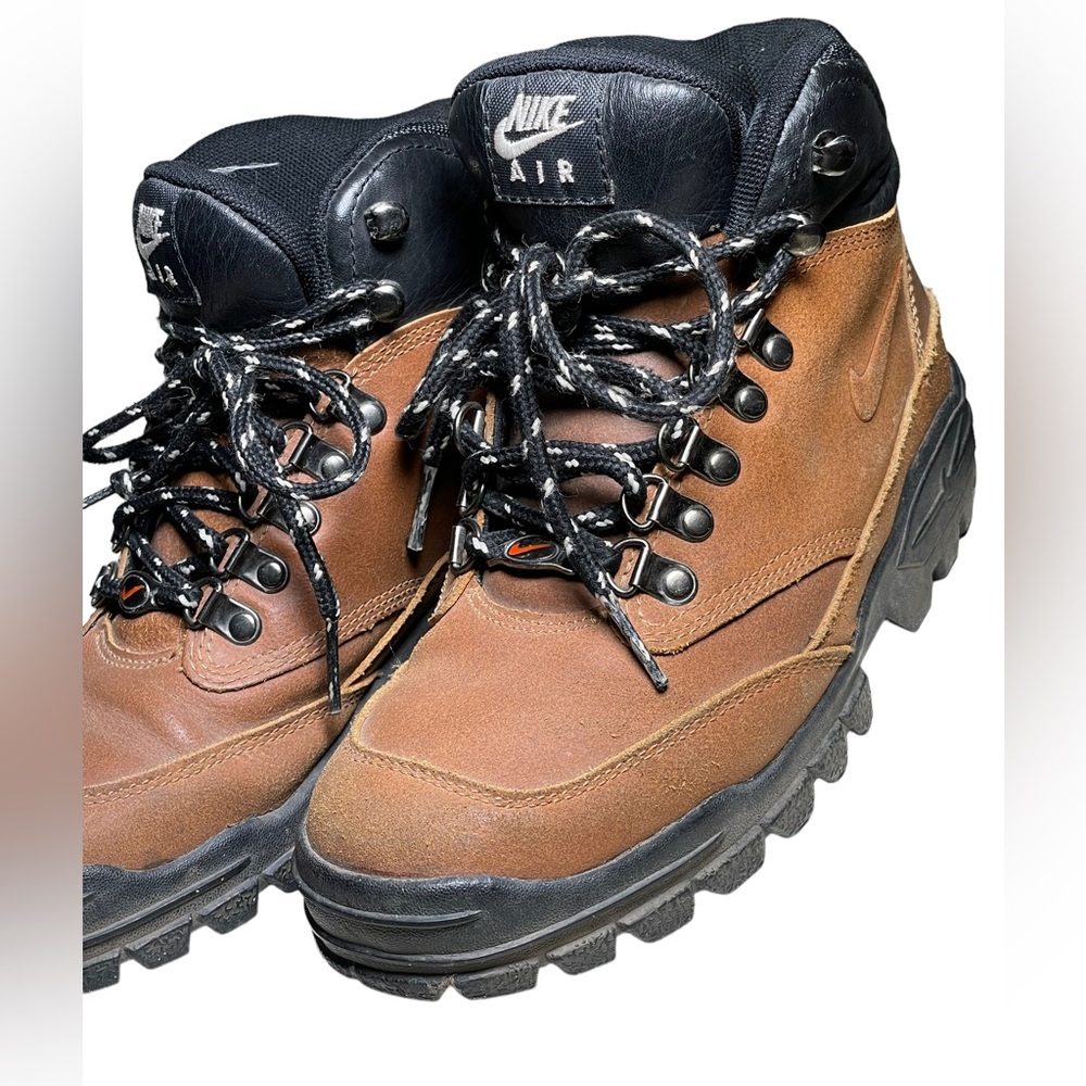 Vintage Nike ACG Boots